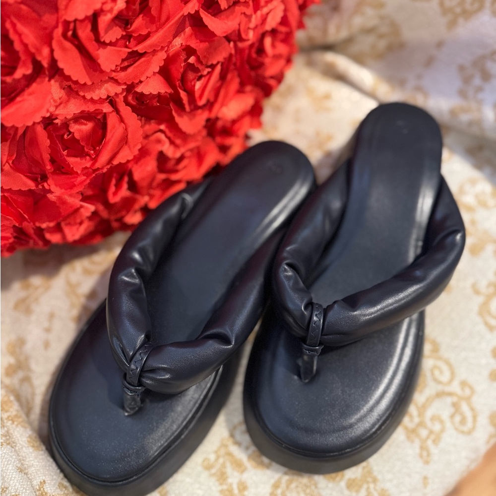 Elegant Black Women's Sandals